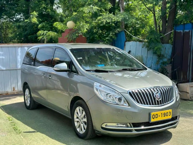 青岛13年别克GL89