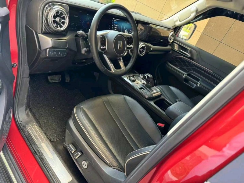 保定22年长城汽车坦克3008