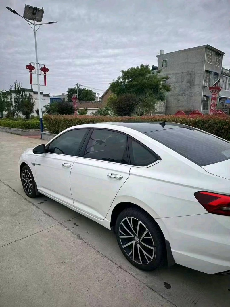 徐州19年大众朗逸9