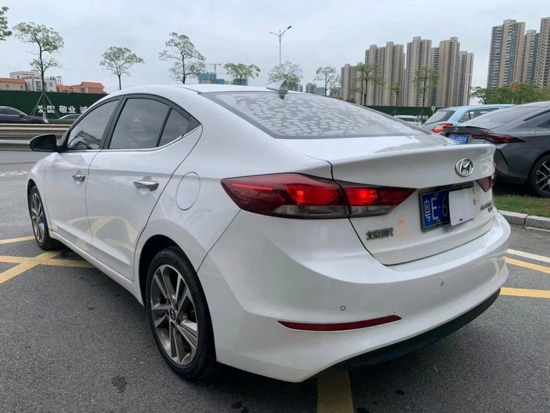 佛山18年现代领动3