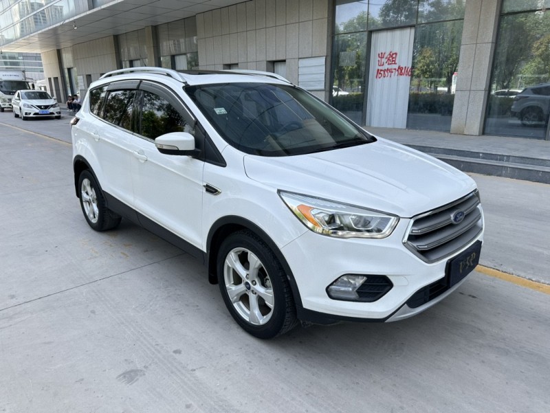 济宁17年福特翼虎2