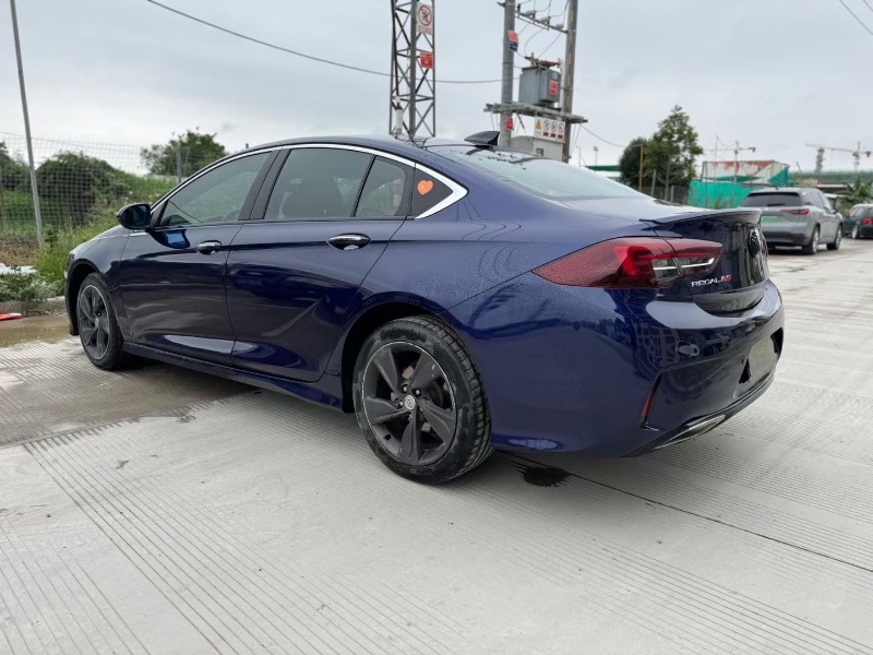 广州19年别克君威7