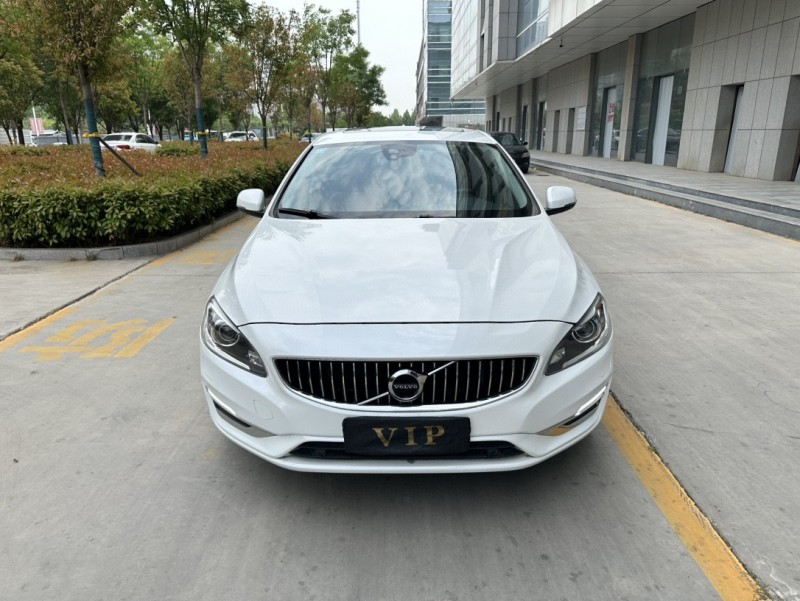 济宁19年沃尔沃S60L1