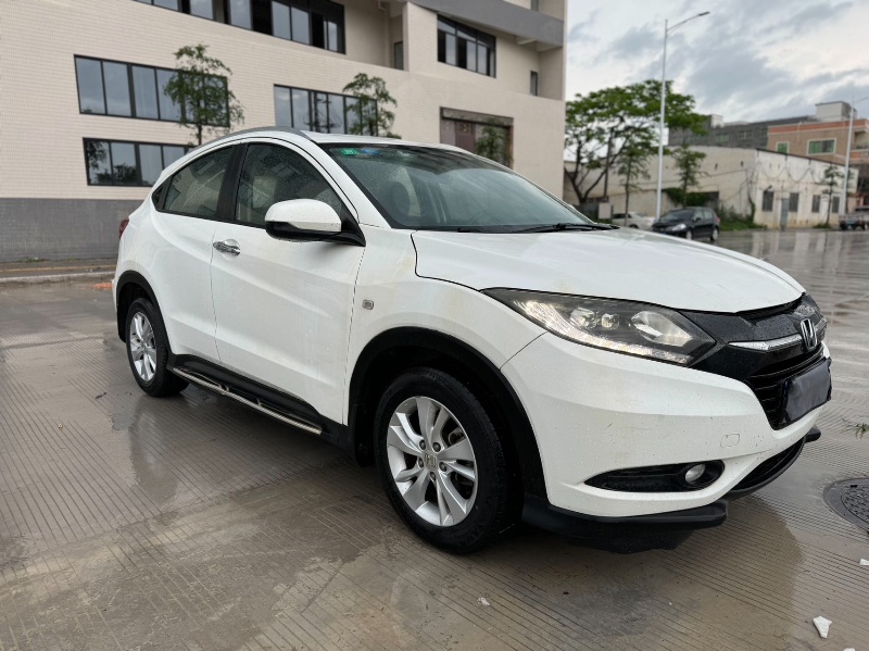 深圳17年本田缤智2