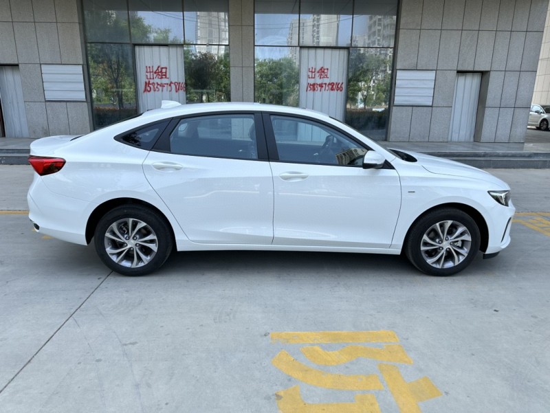 济宁24年别克威朗4