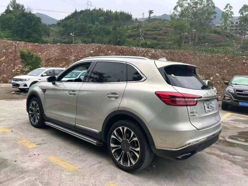 重庆19年红旗HS54
