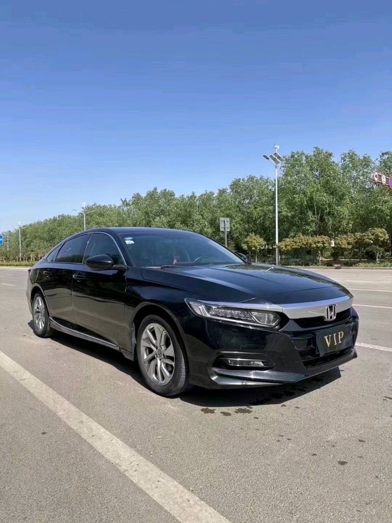 枣庄18年本田雅阁2