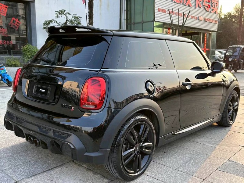 黃山22年MINICooper8