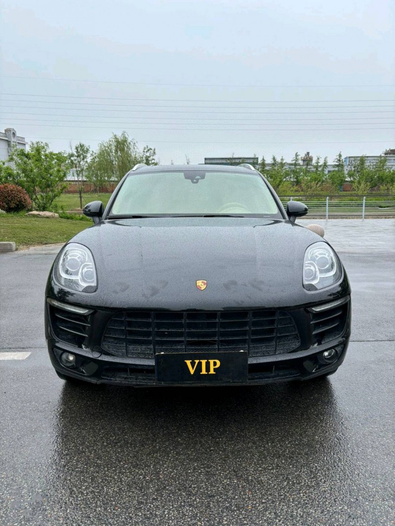 宿迁17年保时捷Macan1