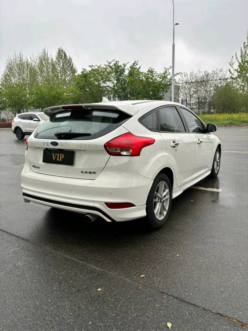 宿迁17年福特福克斯8