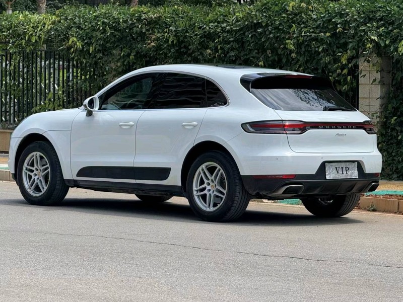 昆明20年保時捷Macan2