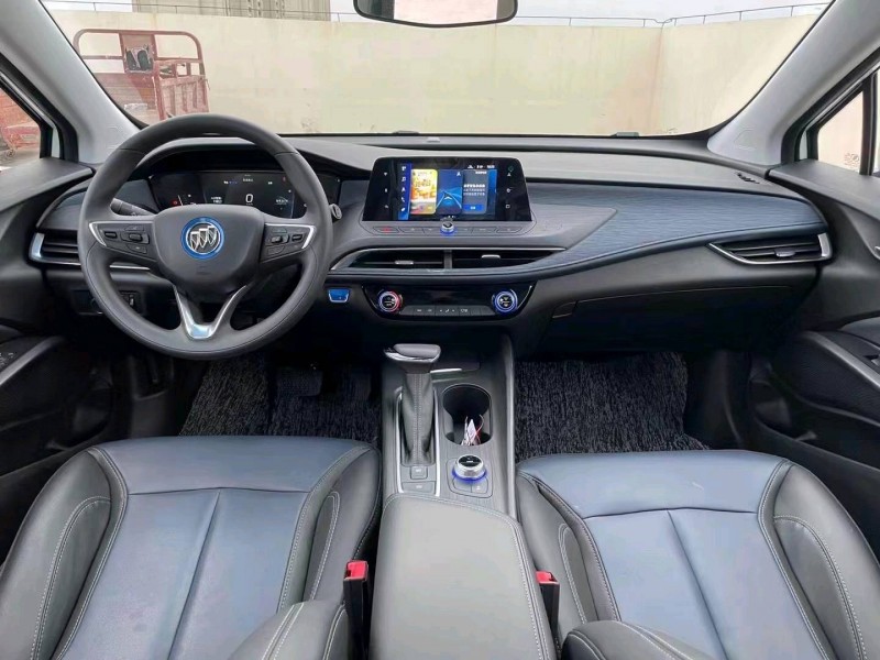 成都24年别克微蓝2