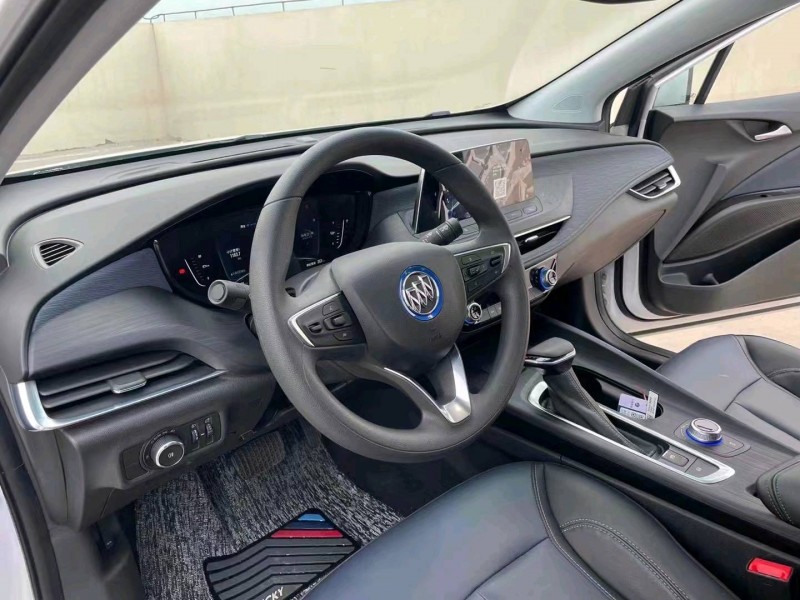 成都24年别克微蓝4