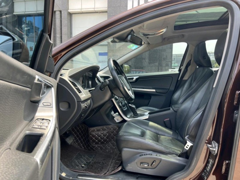东莞14年沃尔沃XC608