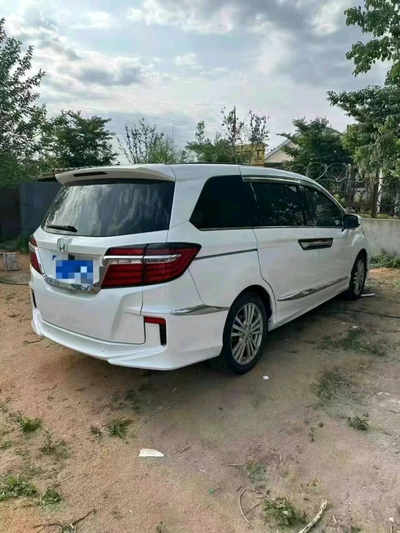 东营19年本田艾力绅4