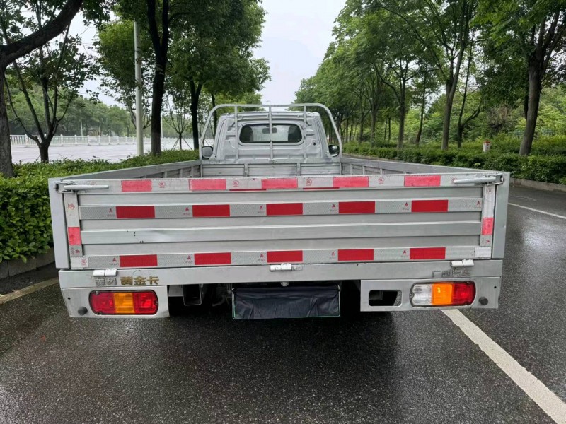 婁底24年五菱汽車新卡8