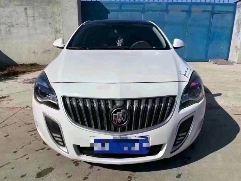 青岛15年别克君威1