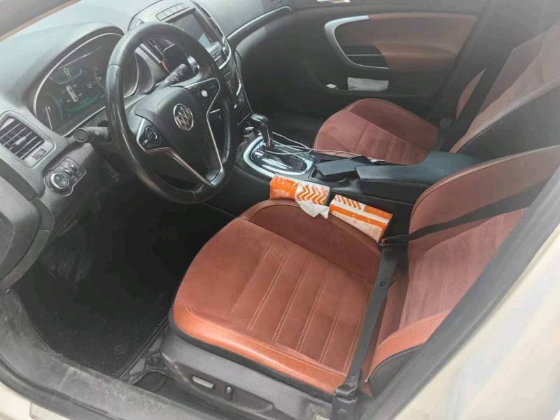 济宁15年别克君威4