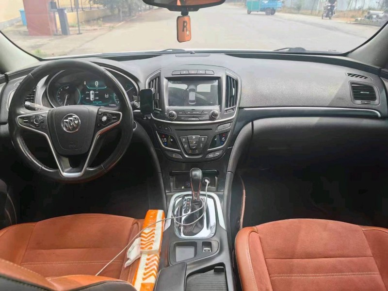 济宁15年别克君威6