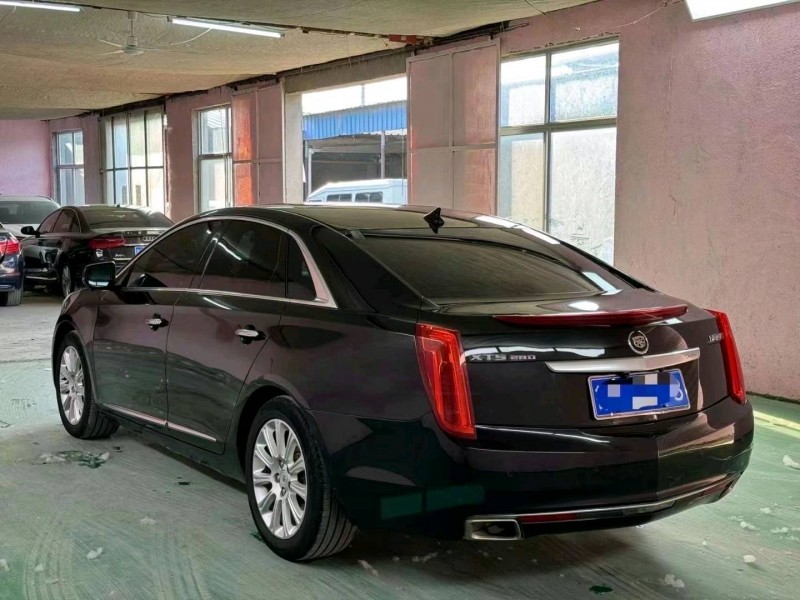 济南14年凯迪拉克XTS7