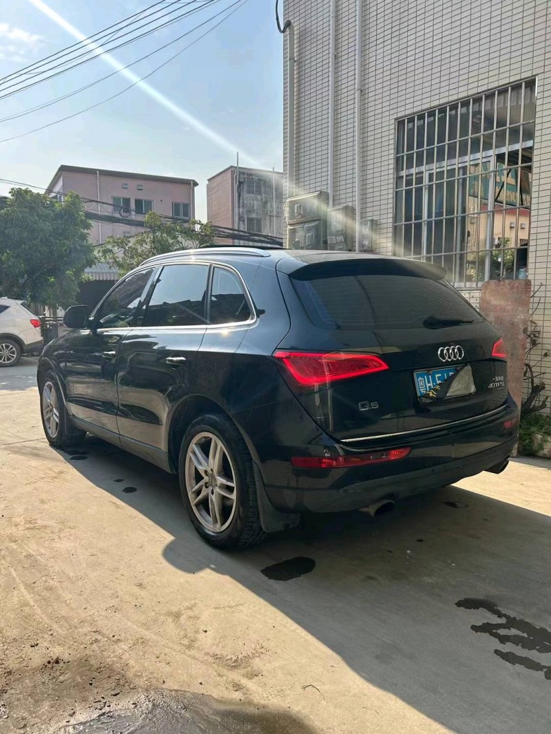 中山16年奥迪Q59