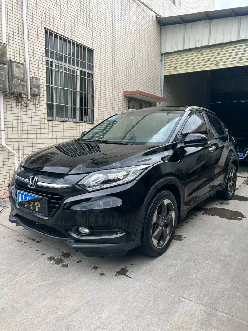 中山17年本田缤智2