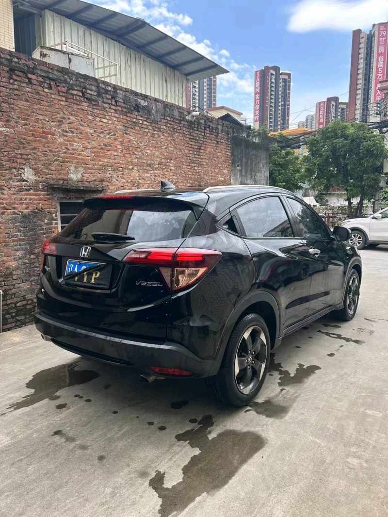 中山17年本田缤智9