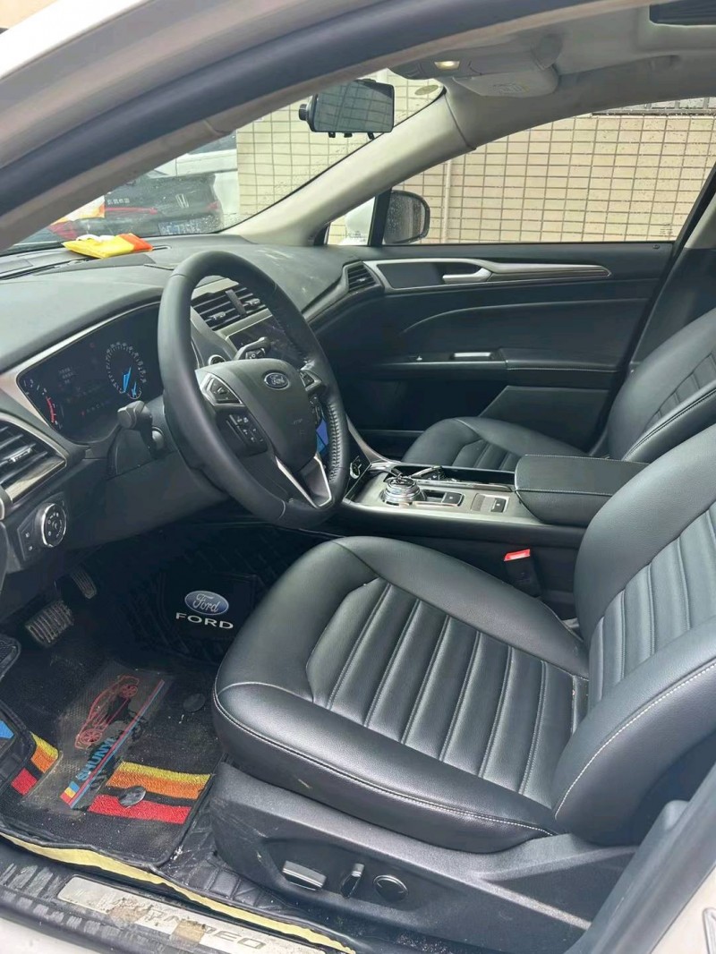 中山21年福特蒙迪欧6