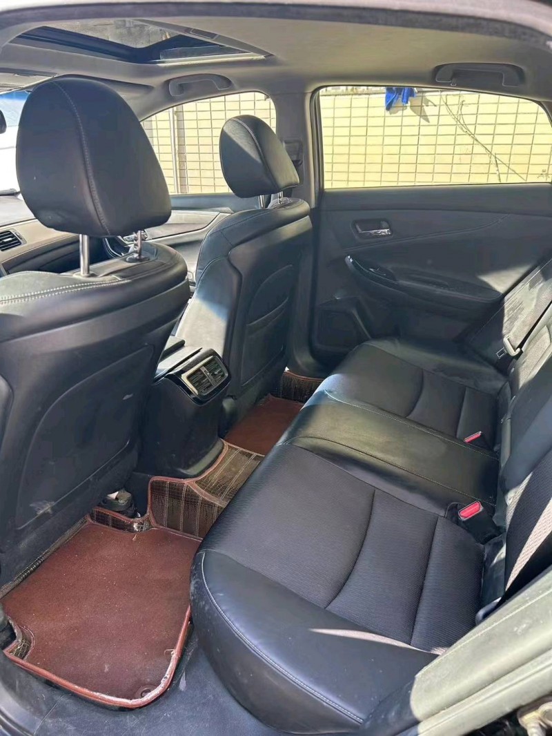 中山16年本田思铂睿5