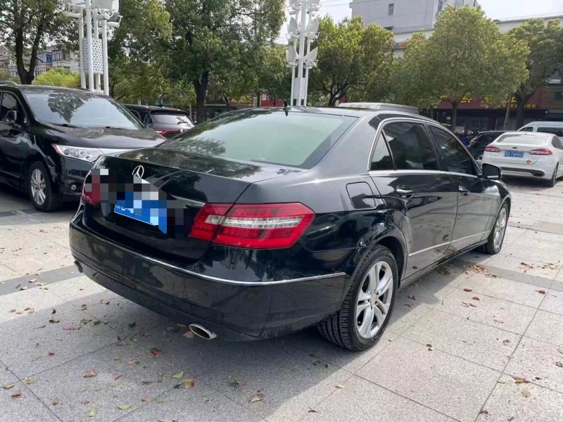 常州12年奔驰E8