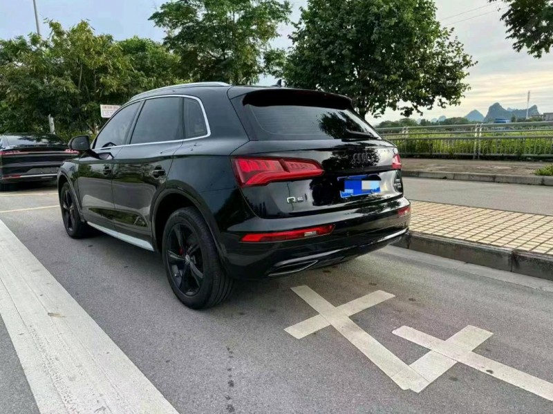 常州20年奥迪Q58
