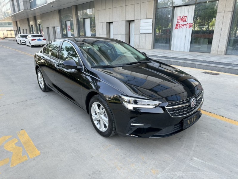 济宁23年别克君威2