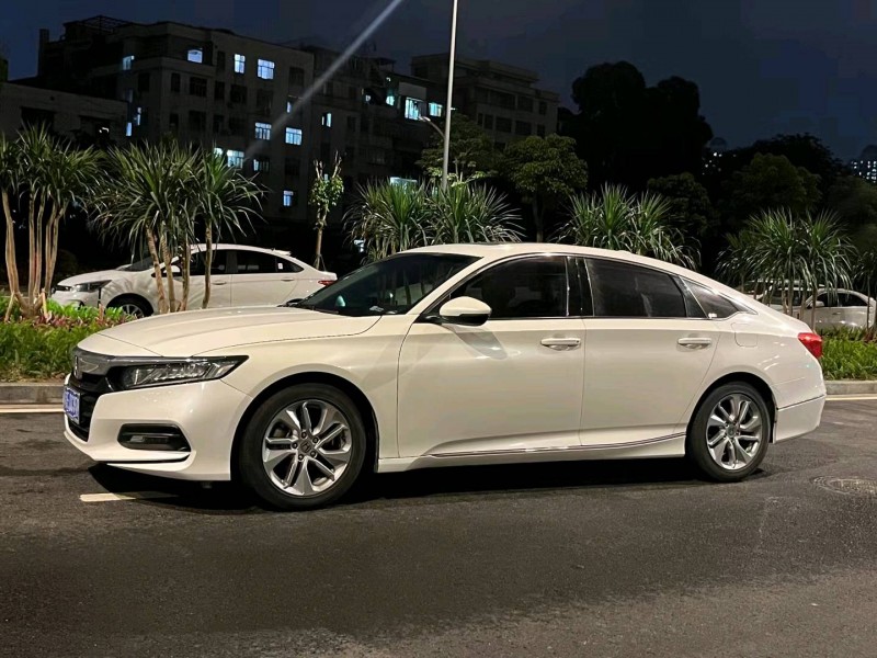 东莞19年本田雅阁2