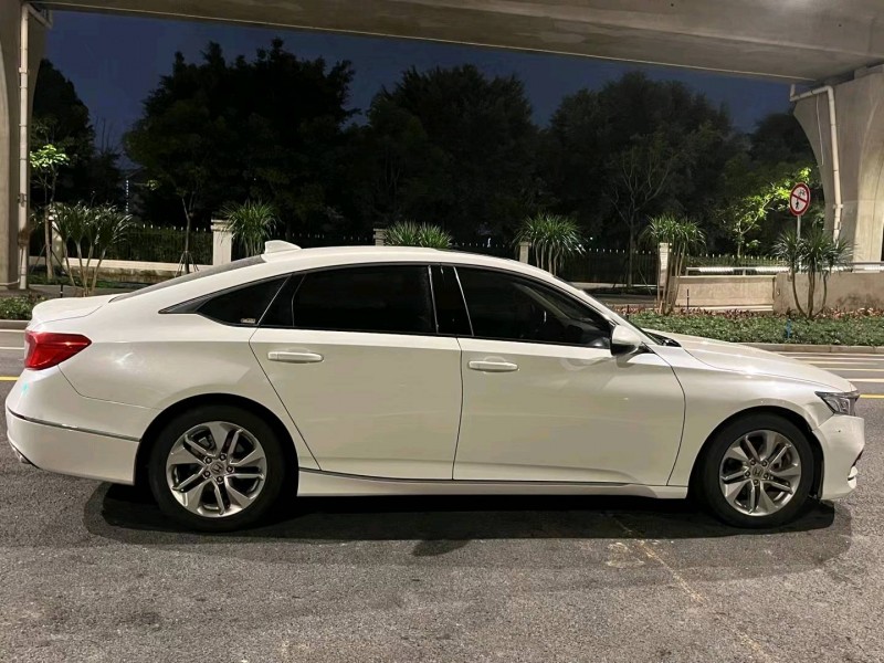 东莞19年本田雅阁6