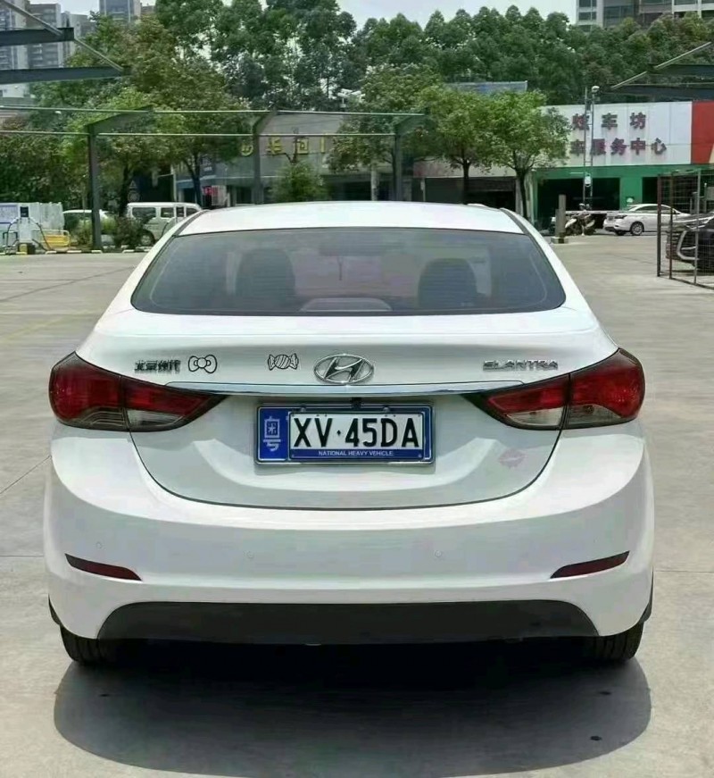 广州17年现代朗动8