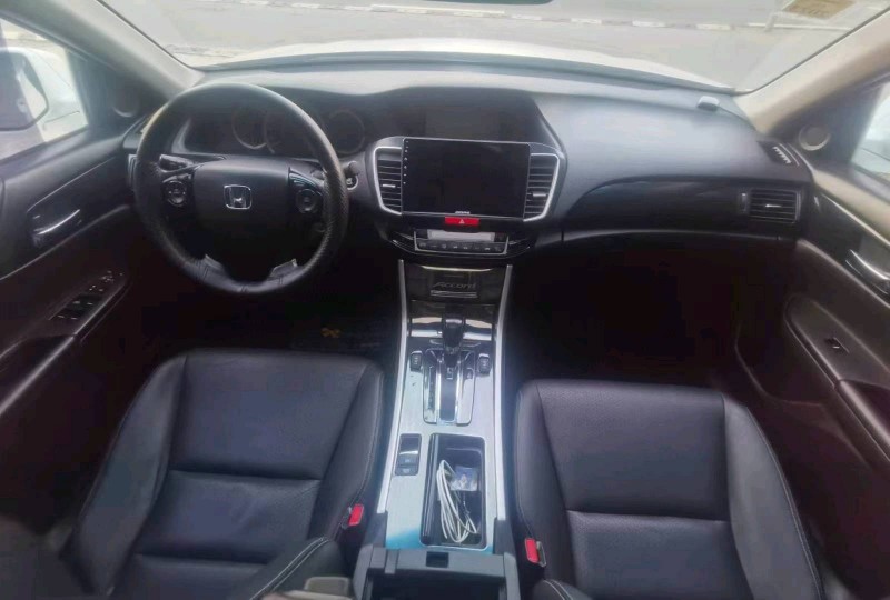 徐州17年本田雅阁4