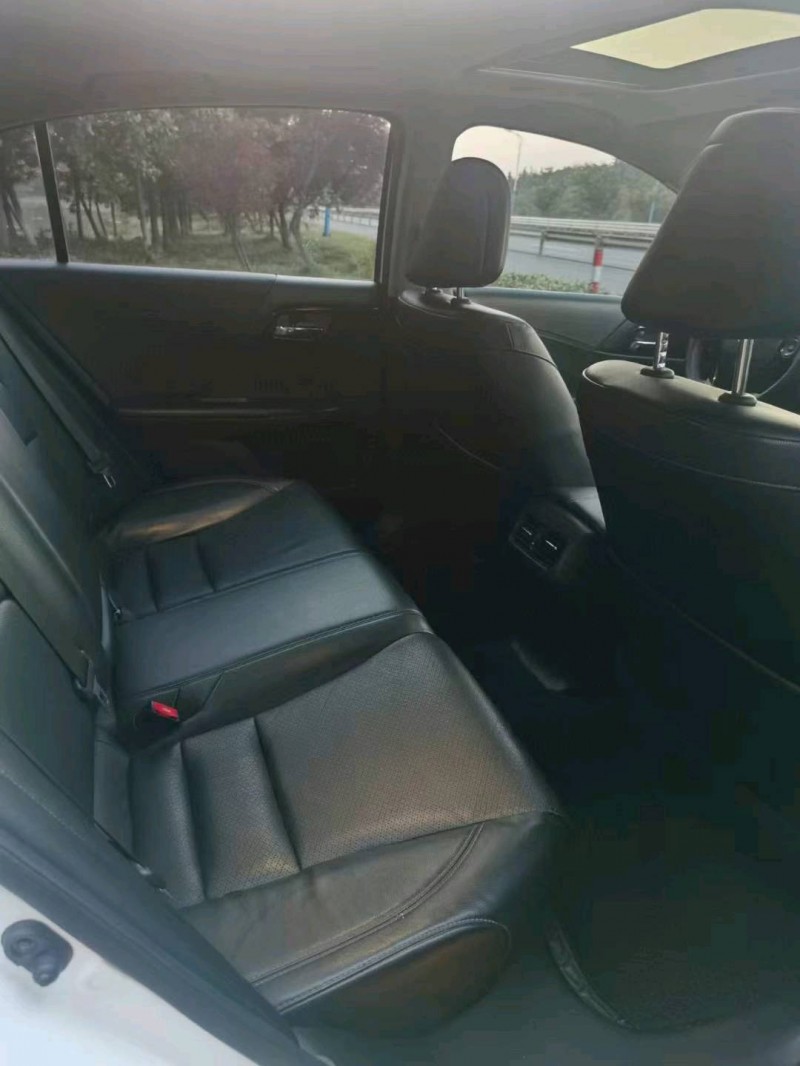 徐州17年本田雅阁5