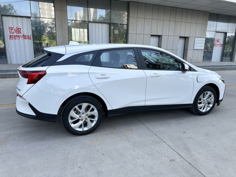 济宁24年别克微蓝4