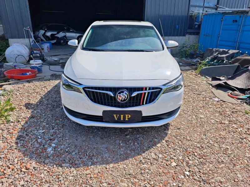 苏州22年别克英朗1