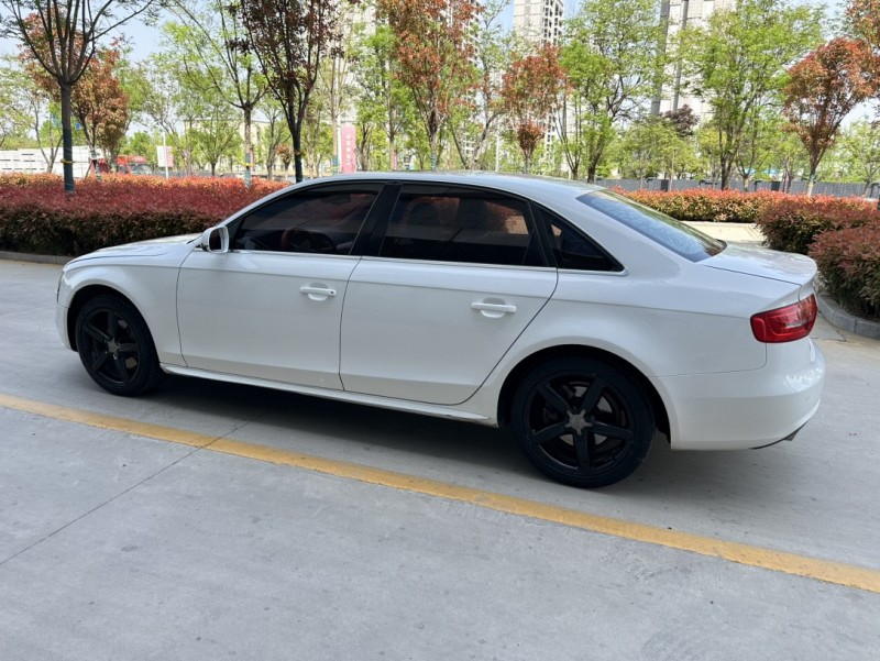 济宁15年奥迪A4L5
