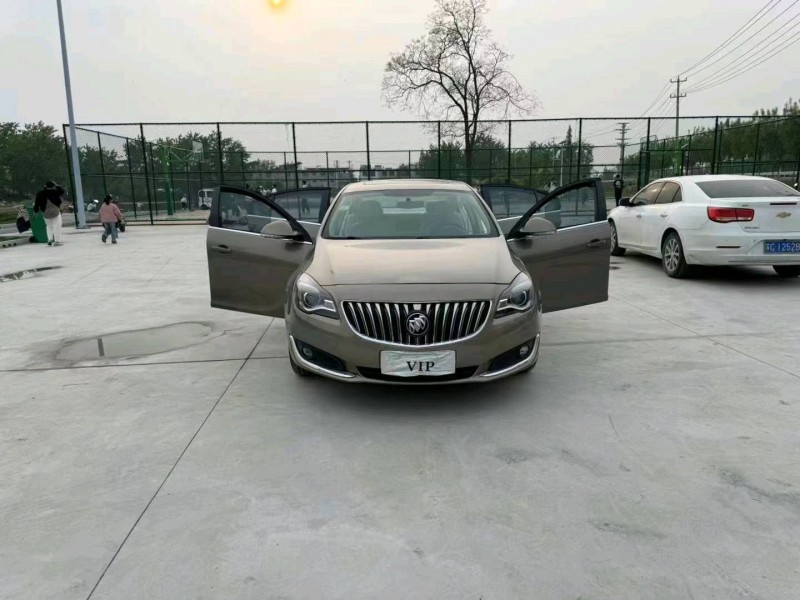 徐州17年别克君威7