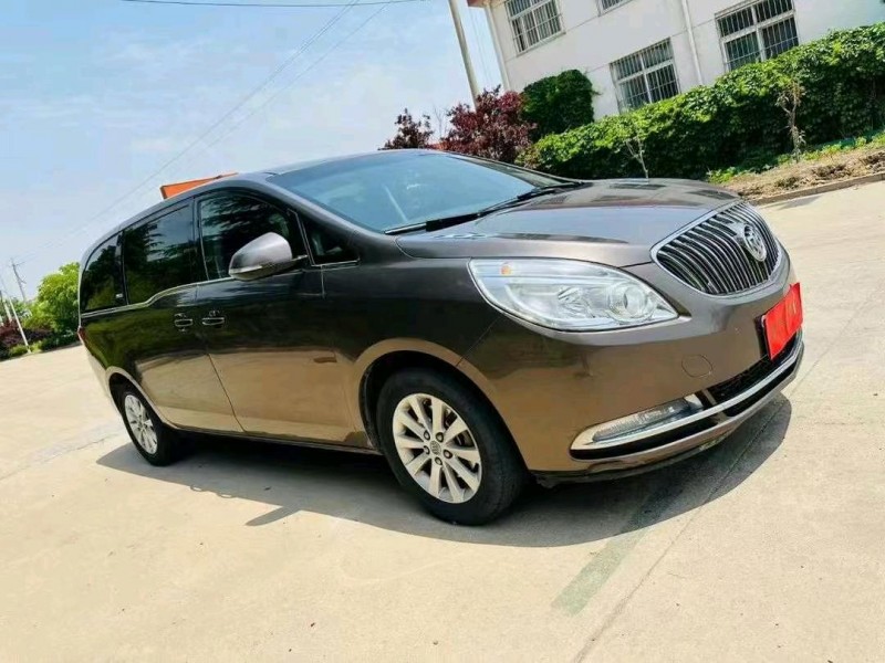 东营16年别克GL82