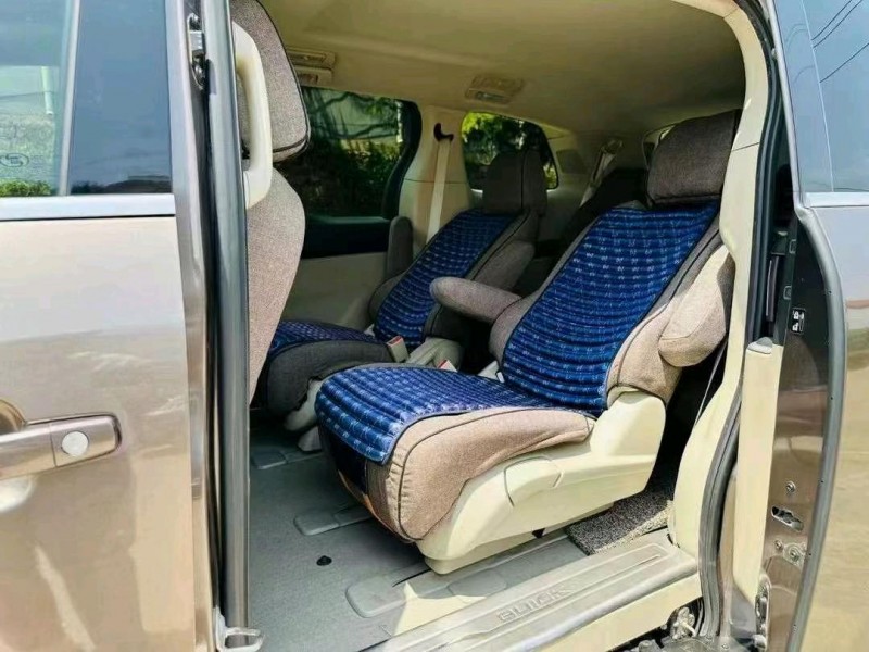 东营16年别克GL84