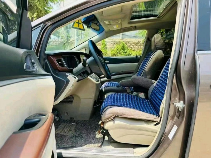 东营16年别克GL88