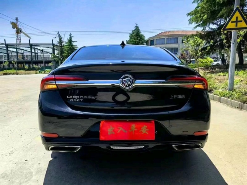 枣庄22年别克君越7