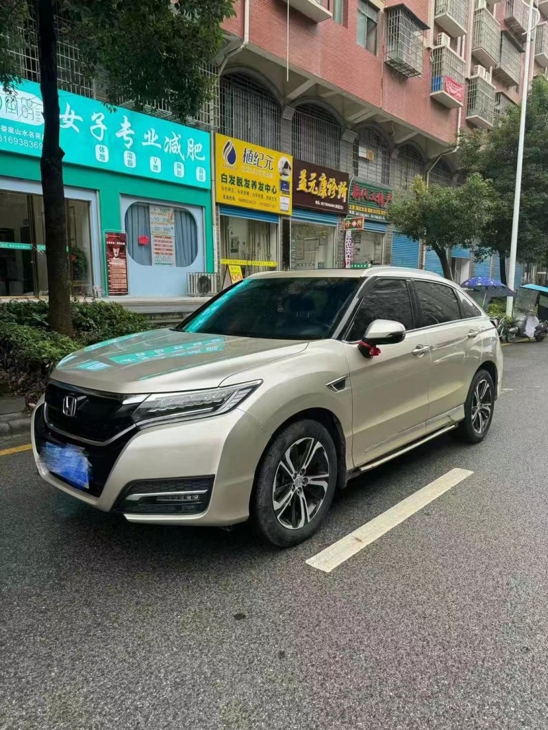 济宁18年本田URV2