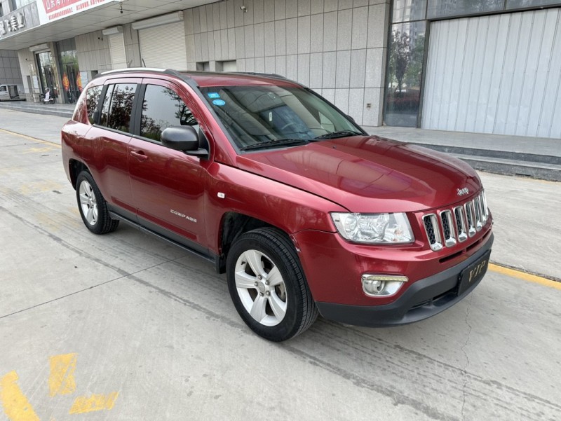 济宁13年Jeep指南者2