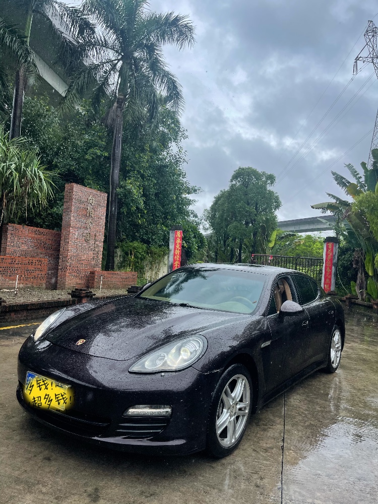 广州12年保时捷帕拉梅拉2