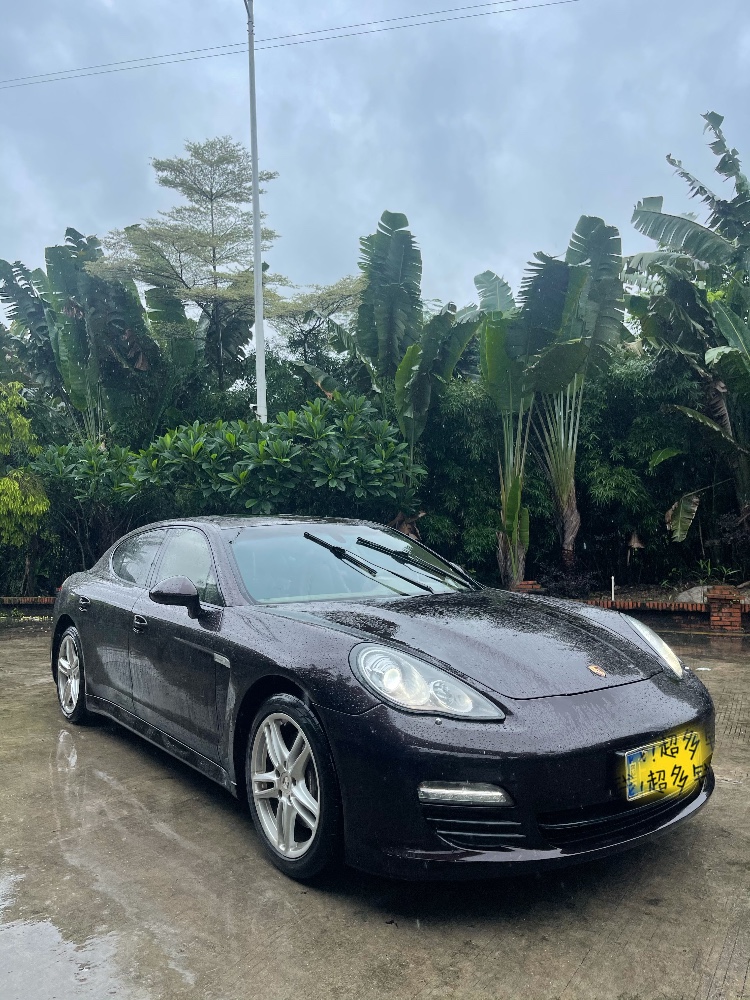 广州12年保时捷帕拉梅拉3