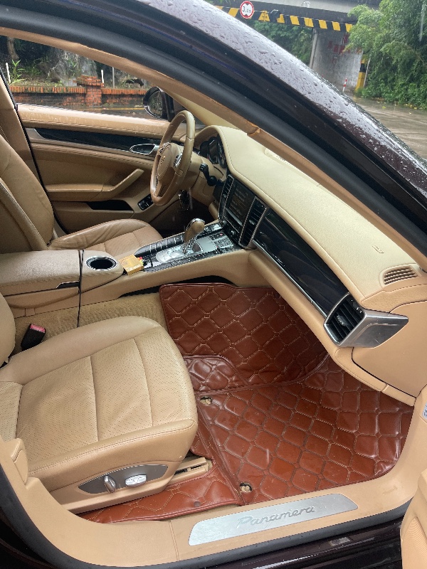 广州12年保时捷帕拉梅拉6